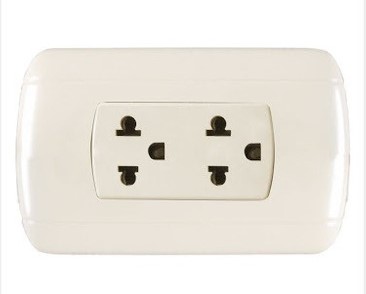 Home Light Classic - Tomacorriente Doble - Cod. 046243 - Conexion a Tierra Empotrar